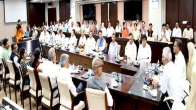 अधिकारी टीम मध्यप्रदेश के रूप में योजनाओं और निर्णयों के क्रियान्वयन में उत्कृष्ट भूमिका निभाएं : मुख्य सचिव  बर्णवाल