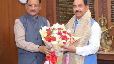 5 लाख मीट्रिक टन चावल के शीघ्र उठाव की पहल, मुख्यमंत्री विष्णुदेव साय ने केंद्रीय मंत्री से पर्याप्त रेलवे रैक उपलब्ध कराने का किया आग्रह