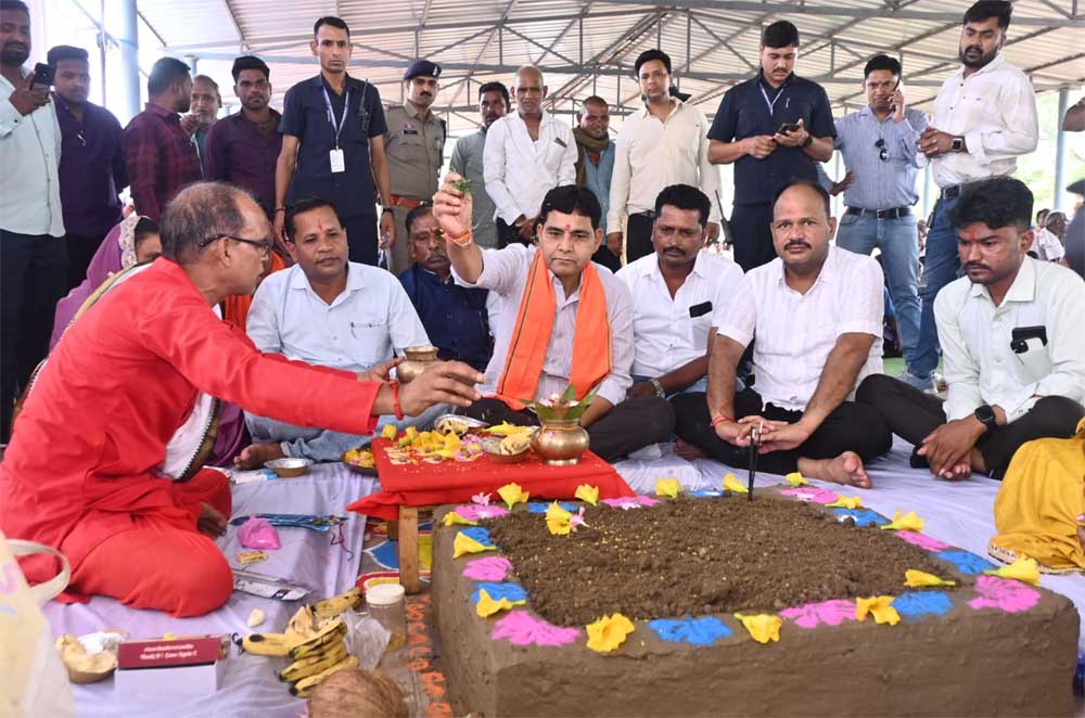 गांवों में खेल और बाल विकास की बुनियादी सुविधाओं का विस्तार सरकार की प्राथमिकता- राजस्व मंत्री टंकराम वर्मा गांवों में खेल और बाल विकास की बुनियादी सुविधाओं का विस्तार सरकार की प्राथमिकता- राजस्व मंत्री टंकराम वर्मा