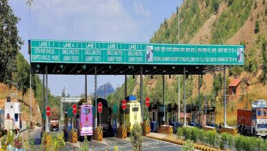 जबलपुर हाईकोर्ट की सख्ती का बड़ा असर: NHAI ने टोल टैक्स में की 70 फीसदी तक की कटौती जबलपुर हाईकोर्ट की सख्ती का बड़ा असर: NHAI ने टोल टैक्स में की 70 फीसदी तक की कटौती