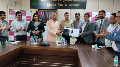छत्तीसगढ़ स्टेट वेयरहाउसिंग कार्पोरेशन के कर्मचारियों को उपहार