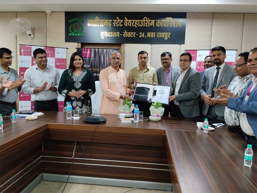 छत्तीसगढ़ स्टेट वेयरहाउसिंग कार्पोरेशन के कर्मचारियों को उपहार छत्तीसगढ़ स्टेट वेयरहाउसिंग कार्पोरेशन के कर्मचारियों को उपहार