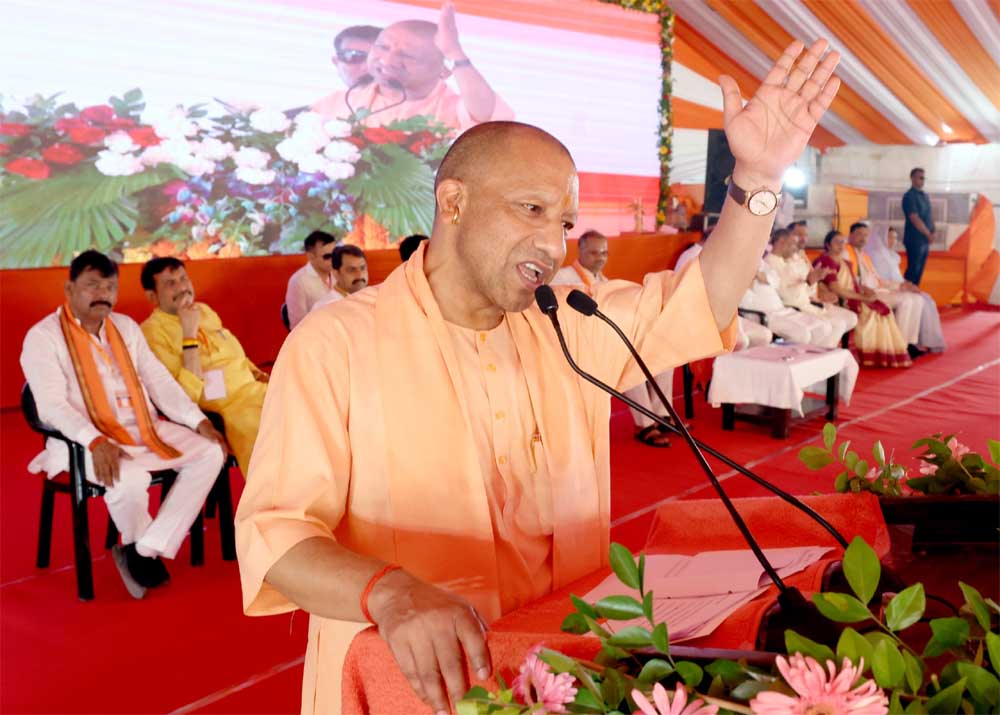 योगी सरकार में समस्याओं का त्वरित समाधान, 89.41 लाख रुपये के जीपीएफ का कराया भुगतान