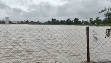 भोपाल में 24 घंटे में 7 इंच बारिश, कलियासोत-केरवा-कोलार डैम में बढ़ा पानी; 50+ इलाकों में जलभराव भोपाल में 24 घंटे में 7 इंच बारिश, कलियासोत-केरवा-कोलार डैम में बढ़ा पानी; 50+ इलाकों में जलभराव