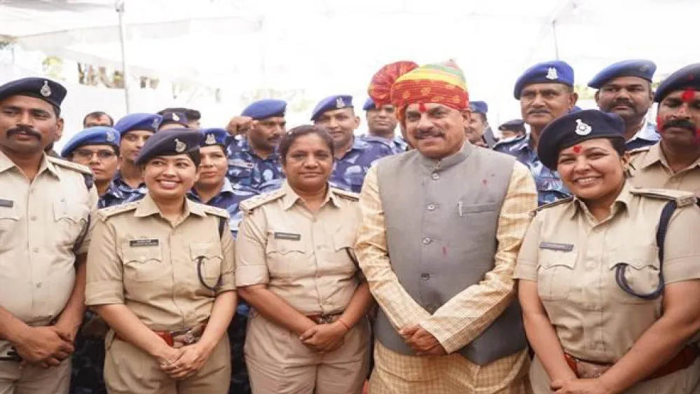MP Police Recruitment: 9,662 पदों पर भर्ती को मंजूरी, 20 हजार पद खाली; CM यादव ने किया बड़ा ऐलान MP Police Recruitment: 9,662 पदों पर भर्ती को मंजूरी, 20 हजार पद खाली; CM यादव ने किया बड़ा ऐलान