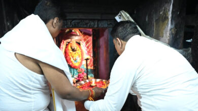 तिरंगा यात्रा के दूसरे दिवस माँ दंतेश्वरी की पूजा-अर्चना कर उप मुख्यमंत्री एवं वन मंत्री ने किया यात्रा का शुभारंभ तिरंगा यात्रा के दूसरे दिवस माँ दंतेश्वरी की पूजा-अर्चना कर उप मुख्यमंत्री एवं वन मंत्री ने किया यात्रा का शुभारंभ