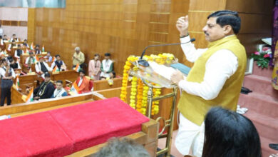 युवा, डॉक्टर-इंजीनियर बनने के साथ ही राजनीति में आकर लोकतंत्र को सशक्त बनाएं: मुख्यमंत्री डॉ. यादव