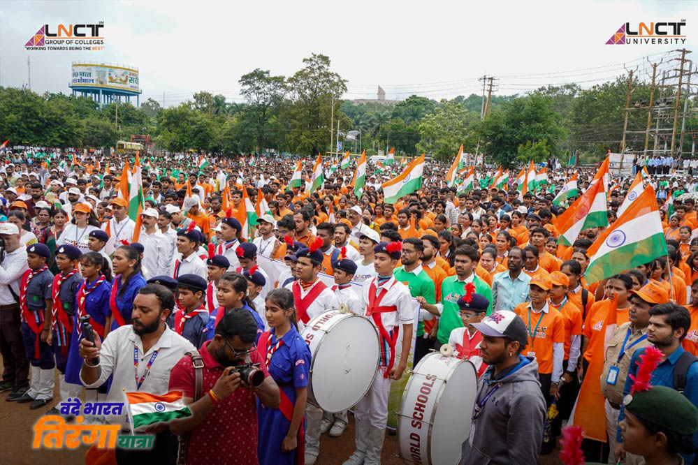 एलएनसीटी ग्रुप ने निकाली भव्य ‘वंदे भारत तिरंगा यात्रा’, 7,000 से अधिक विद्यार्थियों ने देशभक्ति के रंगों से भोपाल को सराबोर किया एलएनसीटी ग्रुप ने निकाली भव्य ‘वंदे भारत तिरंगा यात्रा’, 7,000 से अधिक विद्यार्थियों ने देशभक्ति के रंगों से भोपाल को सराबोर किया