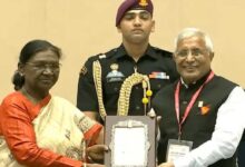 उज्जैन के सतीश दवे को राष्ट्रपति मुर्मू ने किया सम्मानित, पांच दशक की रंगयात्रा को मिला राष्ट्रीय पुरस्कार