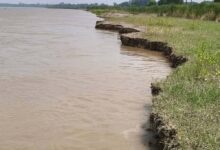 सरयू का जलस्तर खतरे के निशान से 30 सेमी नीचे, घटते पानी के साथ तेज हुआ कटान