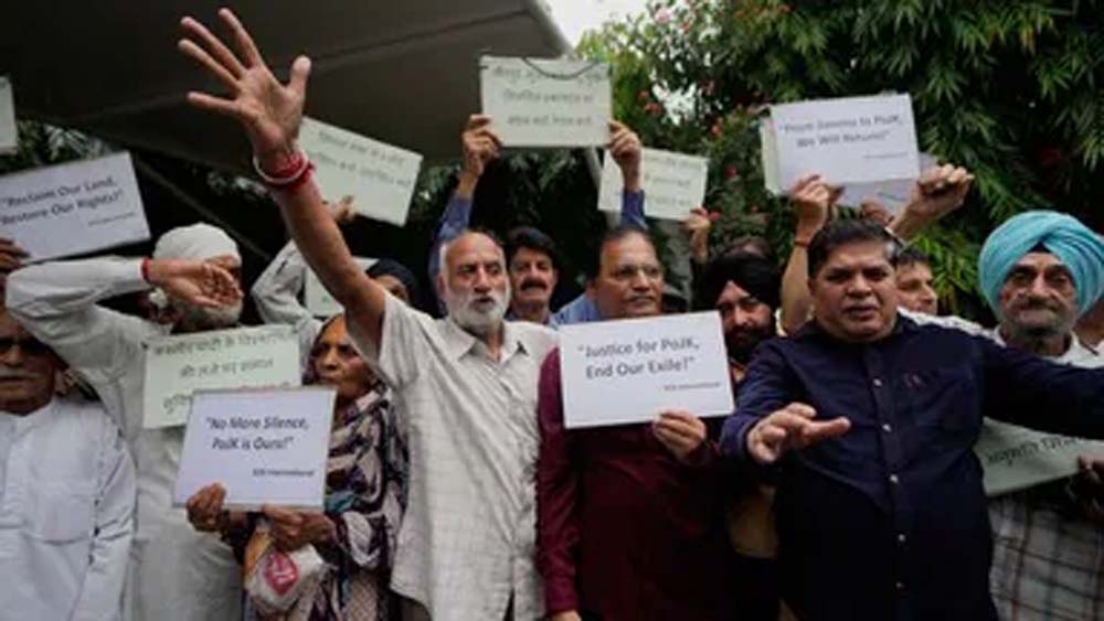 PoK चुनाव पर बवाल: अवामी एक्शन कमेटी ने पाकिस्तान सेना पर लगाए गंभीर आरोप PoK चुनाव पर बवाल: अवामी एक्शन कमेटी ने पाकिस्तान सेना पर लगाए गंभीर आरोप