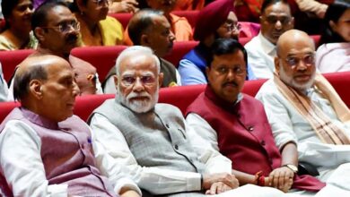 BJP New Team: नितिन नवीन की नई टीम में बड़े बदलाव, बीजेपी ने दिए 5 बड़े सियासी संदेश BJP New Team: नितिन नवीन की नई टीम में बड़े बदलाव, बीजेपी ने दिए 5 बड़े सियासी संदेश