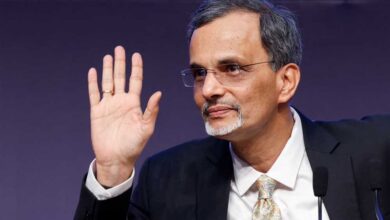 E20 पर बहस के बीच CEA वी. अनंत नागेश्वरन का सुझाव, पुरानी गाड़ियों के लिए वापस लाएं E10 पेट्रोल