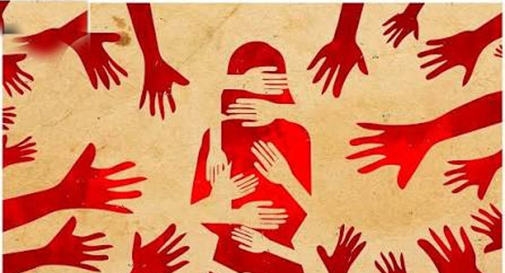 गुना में युवती से गैंगरेप की कोशिश, 6 आरोपियों से अकेले भिड़ी पीड़िता; पुलिस जांच तेज गुना में युवती से गैंगरेप की कोशिश, 6 आरोपियों से अकेले भिड़ी पीड़िता; पुलिस जांच तेज