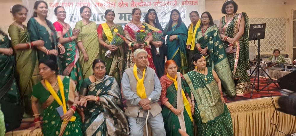 नंदन पैलेस में हरियाली महोत्सव 2026 की धूम, ‘सावन सुंदरी’ कार्यक्रम ने बिखेरी रंगत नंदन पैलेस में हरियाली महोत्सव 2026 की धूम, ‘सावन सुंदरी’ कार्यक्रम ने बिखेरी रंगत