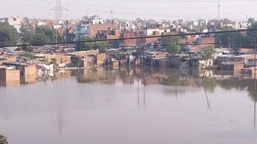 कानपुर में पांडु नदी का कहर, 150 से ज्यादा परिवारों ने किया पलायन; गंगा भी खतरे के करीब