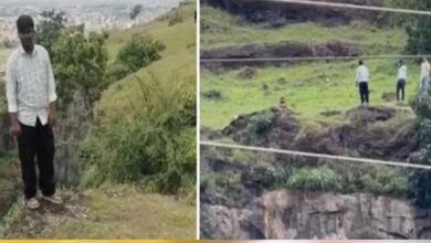 आईफोन की EMI बनी जानलेवा! बाप-बेटे पहाड़ी से गिरे, हादसे के सदमे में मां की भी मौत आईफोन की EMI बनी जानलेवा! बाप-बेटे पहाड़ी से गिरे, हादसे के सदमे में मां की भी मौत