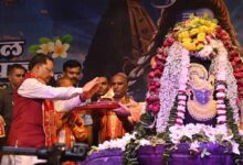 मुख्यमंत्री विष्णु देव साय ने भगवान शिव का रुद्राभिषेक कर प्रदेशवासियों के सुख-समृद्धि और खुशहाली की कामना की