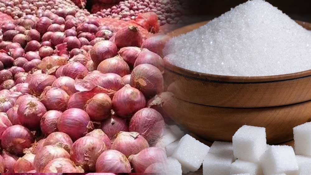 Onion Price Hike: चीनी के बाद अब प्याज ने रुलाया, कीमतों में अचानक तेज उछाल