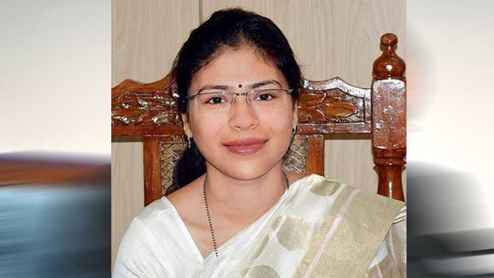 क्यों IAS दुर्गा शक्ति नागपाल पर भड़का इलाहाबाद हाईकोर्ट? लगाई कड़ी फटकार
