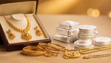 Silver Price Crash: चांदी की कीमत में अचानक बड़ी गिरावट, रिकॉर्ड हाई से इतनी सस्ती; जानें 10 ग्राम सोने का ताजा रेट