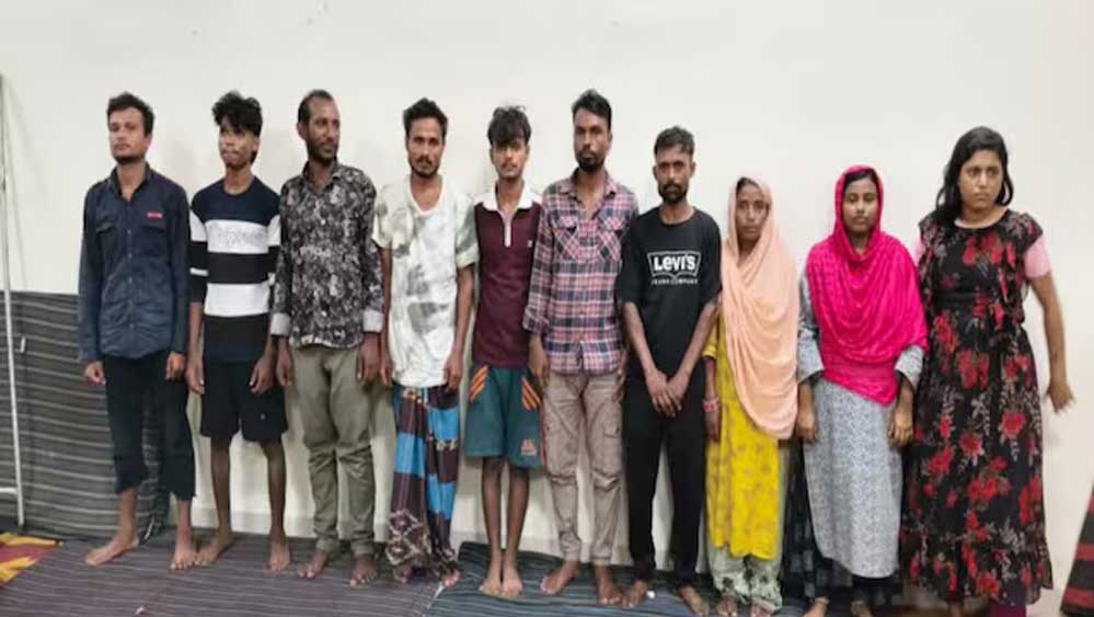 ग्वालियर से अवैध बांग्लादेशियों की होगी घर वापसी! बॉर्डर पर BSF कैंप लेकर पहुंची स्पेशल टीम ग्वालियर से अवैध बांग्लादेशियों की होगी घर वापसी! बॉर्डर पर BSF कैंप लेकर पहुंची स्पेशल टीम