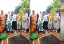 मुख्यमंत्री विष्णुदेव साय ने बाबा कर्मेश्वर का किया रुद्राभिषेक, प्रदेशवासियों की सुख-समृद्धि और खुशहाली की कामना की