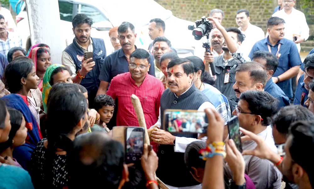 बालाघाट जिले का विकास और रोजगार के नये अवसरों का सृजन ही हमारा लक्ष्य : मुख्यमंत्री डॉ. यादव बालाघाट जिले का विकास और रोजगार के नये अवसरों का सृजन ही हमारा लक्ष्य : मुख्यमंत्री डॉ. यादव