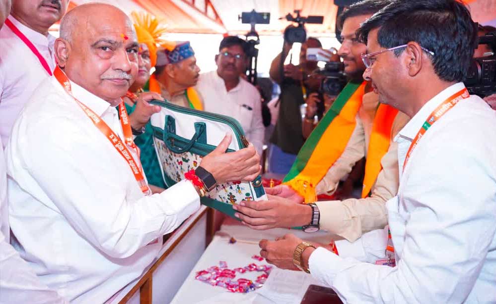 जगदीश देवड़ा का कांग्रेस पर तंज, बोले- जातियों के नाम पर लोगों को लड़ाना ही इनका काम