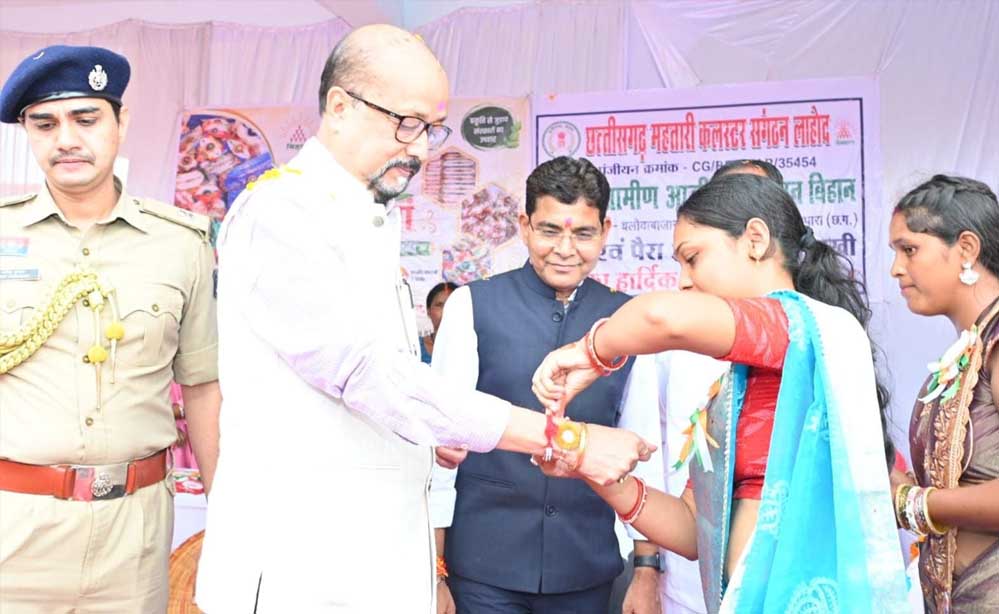 लक्ष्य हासिल करने के लिए जुनून जगाएं और मेहनत करें: राज्यपाल रमेन डेका लक्ष्य हासिल करने के लिए जुनून जगाएं और मेहनत करें: राज्यपाल रमेन डेका