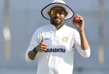 घरेलू क्रिकेट में लगातार चमके, फिर भी टीम इंडिया से दूर; इन खिलाड़ियों को टेस्ट में कब मिलेगा मौका?