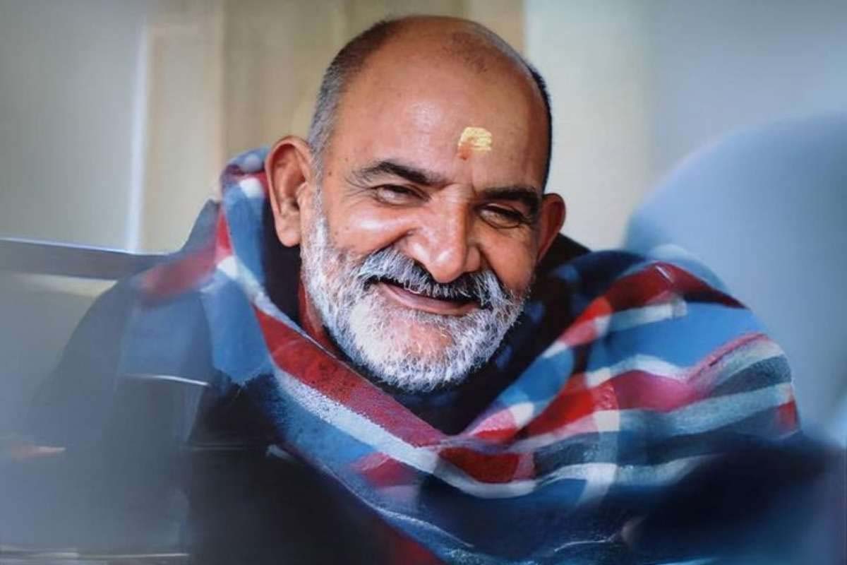 नीम करोली बाबा की सीख: मन की शांति के लिए इन बातों को स्वीकार करना सीखें नीम करोली बाबा की सीख: मन की शांति के लिए इन बातों को स्वीकार करना सीखें