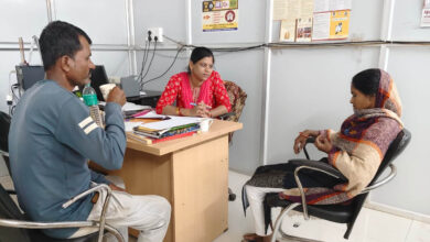 सफर में भटकी बिहार की महिला को मिला नया सहारा सफर में भटकी बिहार की महिला को मिला नया सहारा