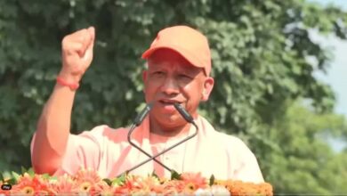 लखनऊ में योगी ने रवाना की तिरंगा यात्रा, 25 हजार युवाओं ने दिया राष्ट्र प्रथम संदेश