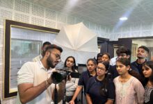 ‘कैप्चर मोमेंट्स, टेल स्टोरीज़’ थीम पर आरएनटीयू में विश्व फोटोग्राफी दिवस का आयोजन