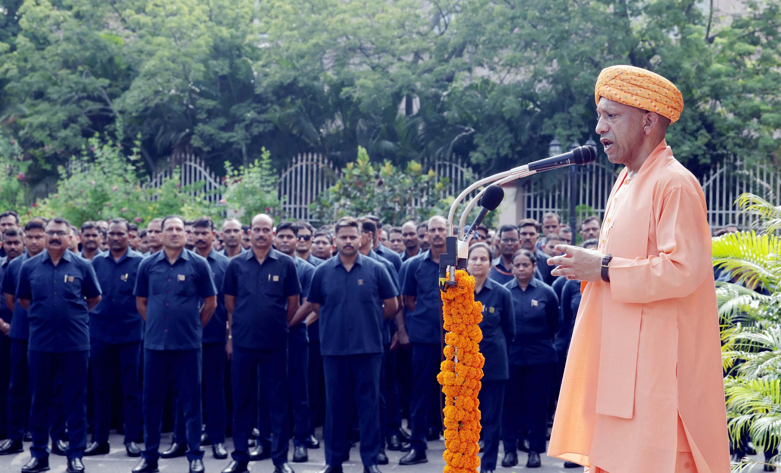 सुशासन के लिए जरूरी है सुरक्षित माहौल, अपराधियों के खिलाफ जीरो टॉलरेंस: मुख्यमंत्र सुशासन के लिए जरूरी है सुरक्षित माहौल, अपराधियों के खिलाफ जीरो टॉलरेंस: मुख्यमंत्र