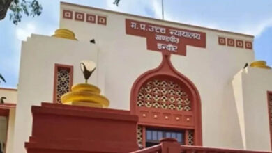 हाई कोर्ट की नई व्यवस्था लागू, अब याचिकाएं और शपथ पत्र दोनों ओर होंगे प्रिंट; हार्ड कॉपी की प्रथा खत्म हाई कोर्ट की नई व्यवस्था लागू, अब याचिकाएं और शपथ पत्र दोनों ओर होंगे प्रिंट; हार्ड कॉपी की प्रथा खत्म
