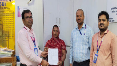 SBI जनकपुर ने SGSP योजना के तहत मृत कर्मचारी के नॉमिनी को दिलाए ₹10 लाख, बैंक ने दी योजना की जानकारी SBI जनकपुर ने SGSP योजना के तहत मृत कर्मचारी के नॉमिनी को दिलाए ₹10 लाख, बैंक ने दी योजना की जानकारी