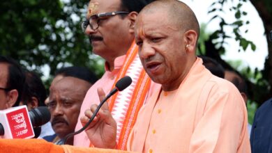 अटल जी का छह दशक का सार्वजनिक जीवन निर्विवाद और निष्कलंक रहाः सीएम योगी अटल जी का छह दशक का सार्वजनिक जीवन निर्विवाद और निष्कलंक रहाः सीएम योगी