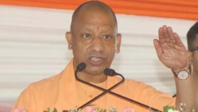 चीनी की बढ़ती कीमतों पर योगी सरकार सख्त, 400 टन से ज्यादा स्टॉक रखने वालों पर होगी कार्रवाई