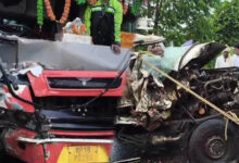 पाली में बस-पिकअप की आमने-सामने भिड़ंत, दो गंभीर घायल