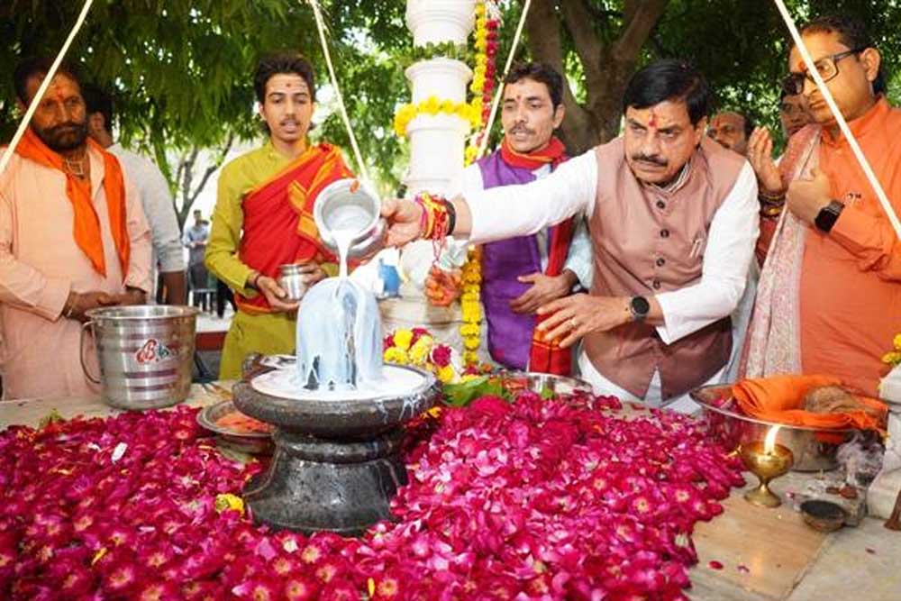 संतों के आशीर्वाद से मिलती है सद्कार्य की प्रेरणा : मुख्यमंत्री डॉ. यादव