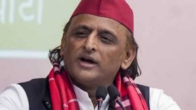 ‘स्कूलों के बाहर खड़े रहते थे असामाजिक तत्व, आज बेटियां बेखौफ’… बीजेपी ने सपा को घेरा