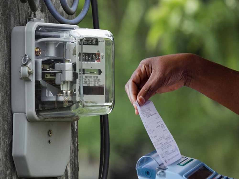 CG के सरकारी दफ्तरों में प्रीपेड बिजली बिलिंग लागू, भुगतान में लापरवाही पर कार्रवाई CG के सरकारी दफ्तरों में प्रीपेड बिजली बिलिंग लागू, भुगतान में लापरवाही पर कार्रवाई