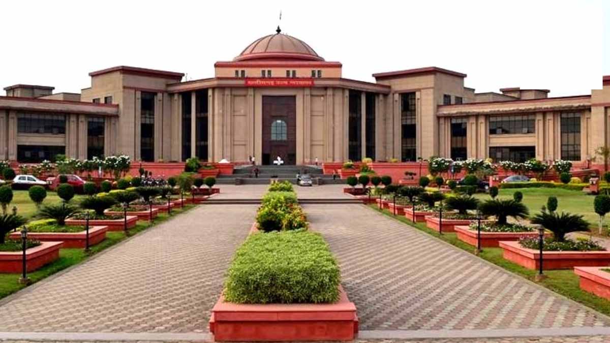 CG हाईकोर्ट का बड़ा फैसला, तबादले से कर्मचारी की अर्जित वरिष्ठता खत्म नहीं होगी CG हाईकोर्ट का बड़ा फैसला, तबादले से कर्मचारी की अर्जित वरिष्ठता खत्म नहीं होगी