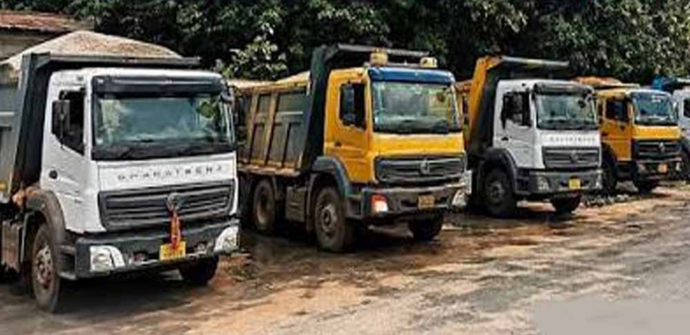 रायपुर औद्योगिक क्षेत्र में 4 अवैध मालवाहक वाहन जब्त, 700 क्विंटल स्पंज समेत स्क्रैप और कॉइल बरामद रायपुर औद्योगिक क्षेत्र में 4 अवैध मालवाहक वाहन जब्त, 700 क्विंटल स्पंज समेत स्क्रैप और कॉइल बरामद