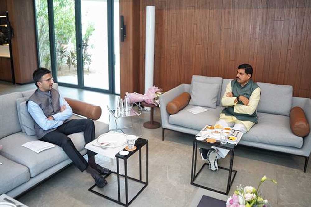 ऊर्जा क्षेत्र में बड़े निवेश से मध्यप्रदेश बनेगा आत्मनिर्भर,15 हजार से अधिक रोजगार होंगे सृजित : मुख्यमंत्री डॉ. यादव ऊर्जा क्षेत्र में बड़े निवेश से मध्यप्रदेश बनेगा आत्मनिर्भर,15 हजार से अधिक रोजगार होंगे सृजित : मुख्यमंत्री डॉ. यादव