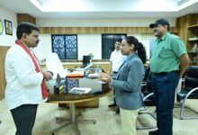 उप मुख्यमंत्री  विजय शर्मा ने राष्ट्रपति भवन से आमंत्रण मिलने पर रेणुका गोस्वामी को दी बधाई