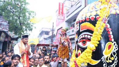 हर हर महादेव’ के जयघोष से गूंजा नरेला, मंत्री विश्वास सारंग की अगुवाई में निकली बाबा महाकाल की भव्य शाही सवारी