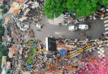 भव्य कांवड़यात्रा का आयोजन, राजकीय हेलीकॉप्टर से हुई पुष्पवर्षा